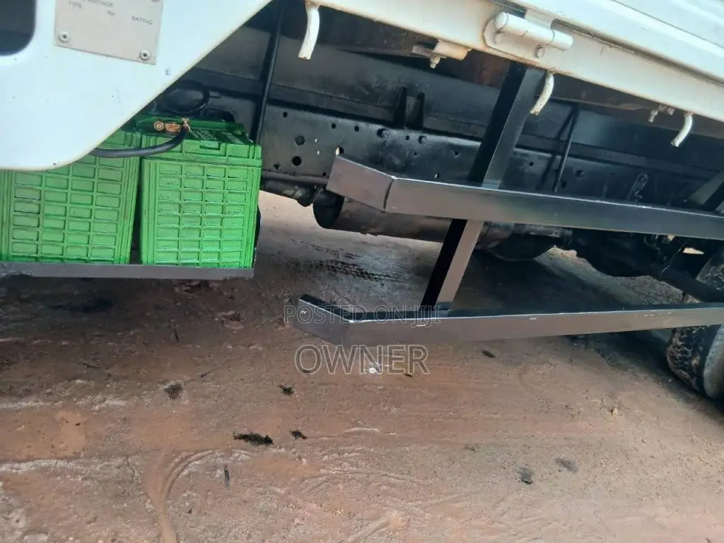 Isuzu ELF 350 1994 Lorry (Used)