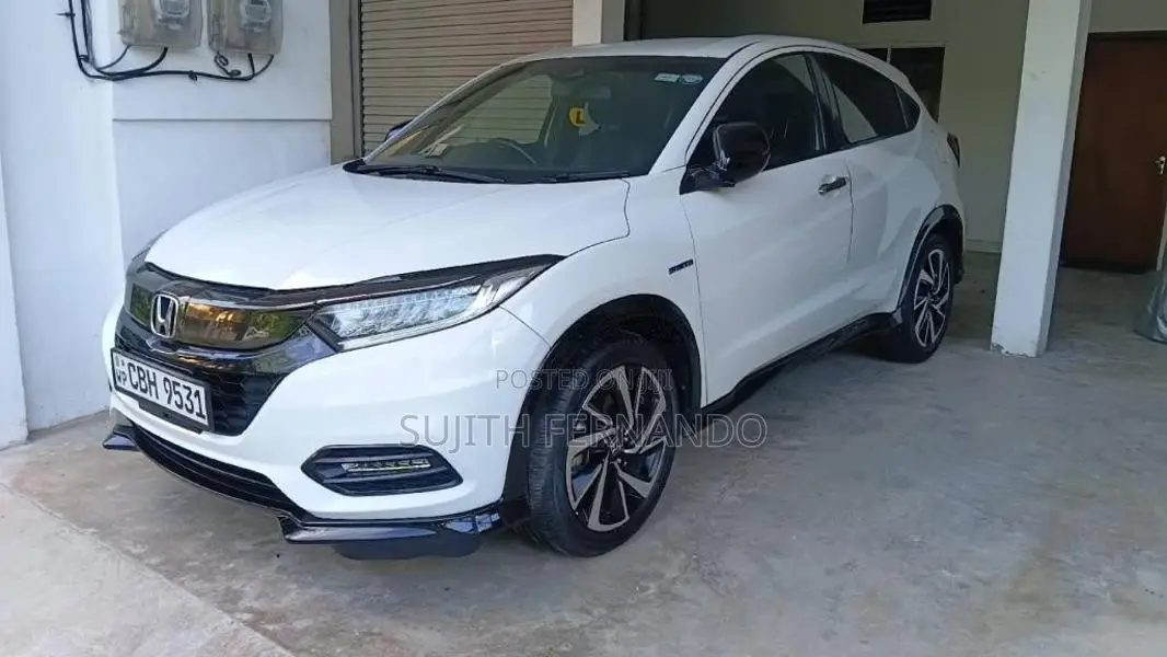 Honda Vezel RS 2018 SUV (Used)