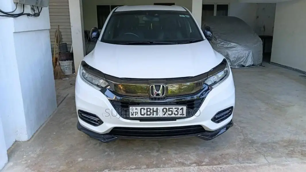 Honda Vezel RS 2018 SUV (Used)