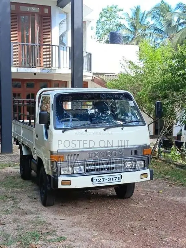 Toyota TOYOACE LY 61 1994 Lorry (Used)