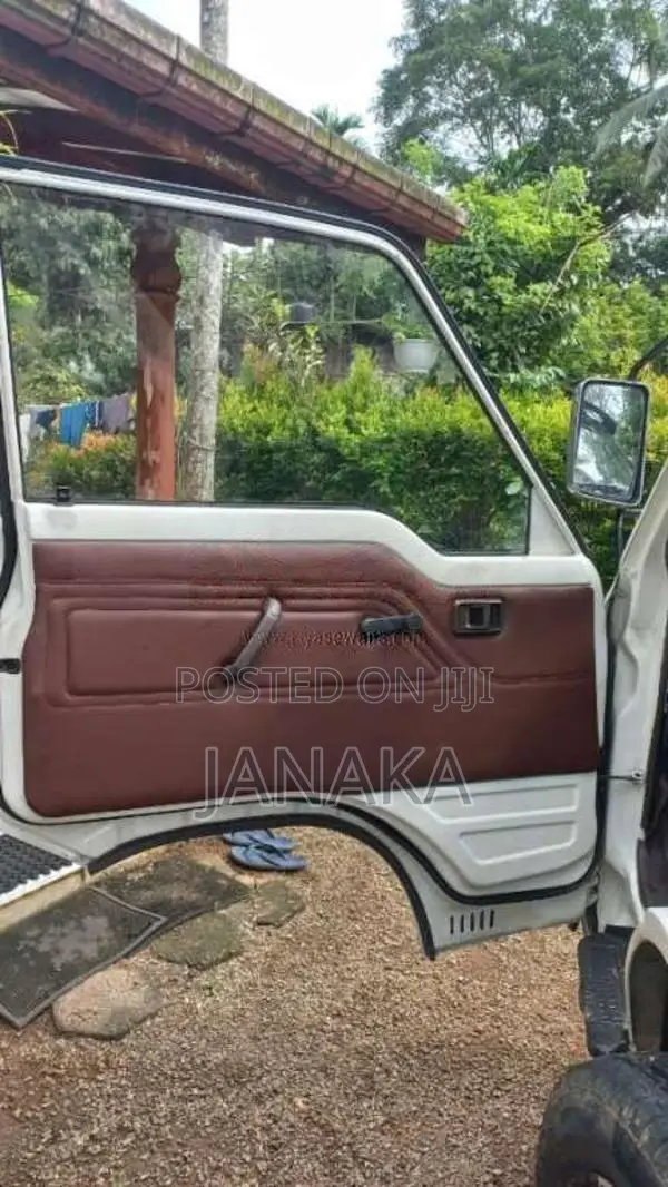 Toyota Hiace Shell LH61v 1989 Van (Used)