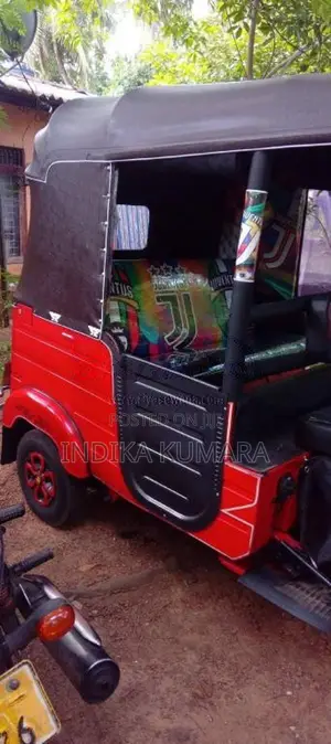 Bajaj 4 stroke 2013 Three Wheel (Used)