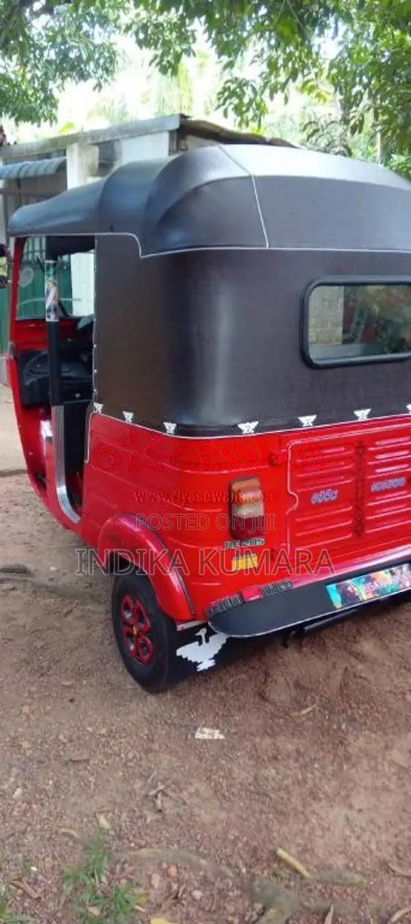 Bajaj 4 stroke 2013 Three Wheel (Used)