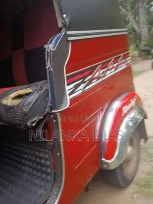 Bajaj RE 205 2015 Three Wheel (Used)