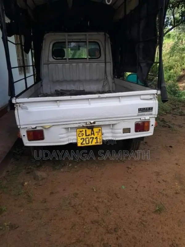 Daihatsu Hijet 2001 Lorry (Used)