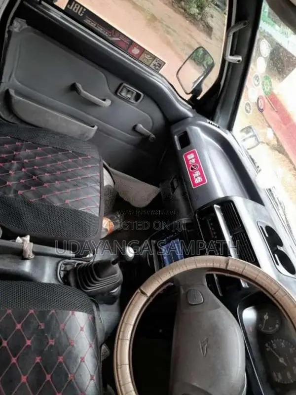 Daihatsu Hijet 2001 Lorry (Used)
