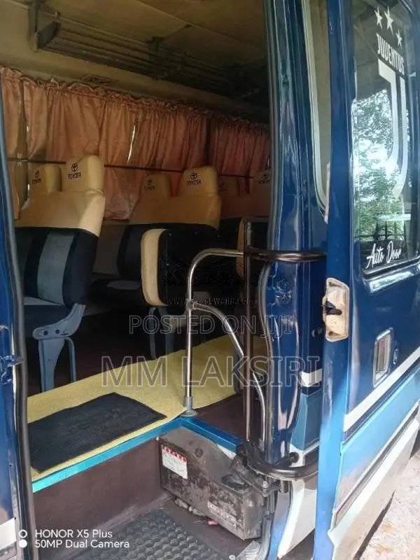 Toyota Coaster 1992 Bus (Used)