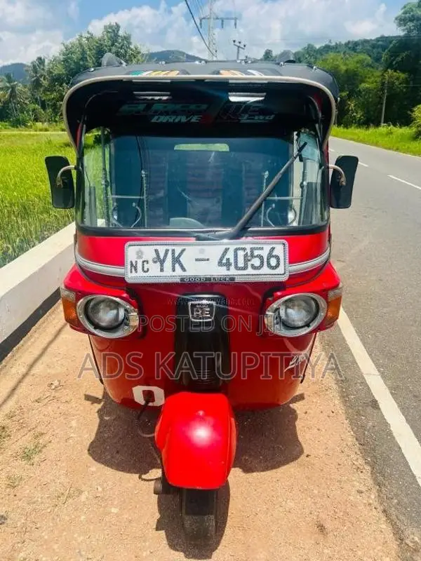 Bajaj RE 4 Stroke 2011 Three Wheel (Used)