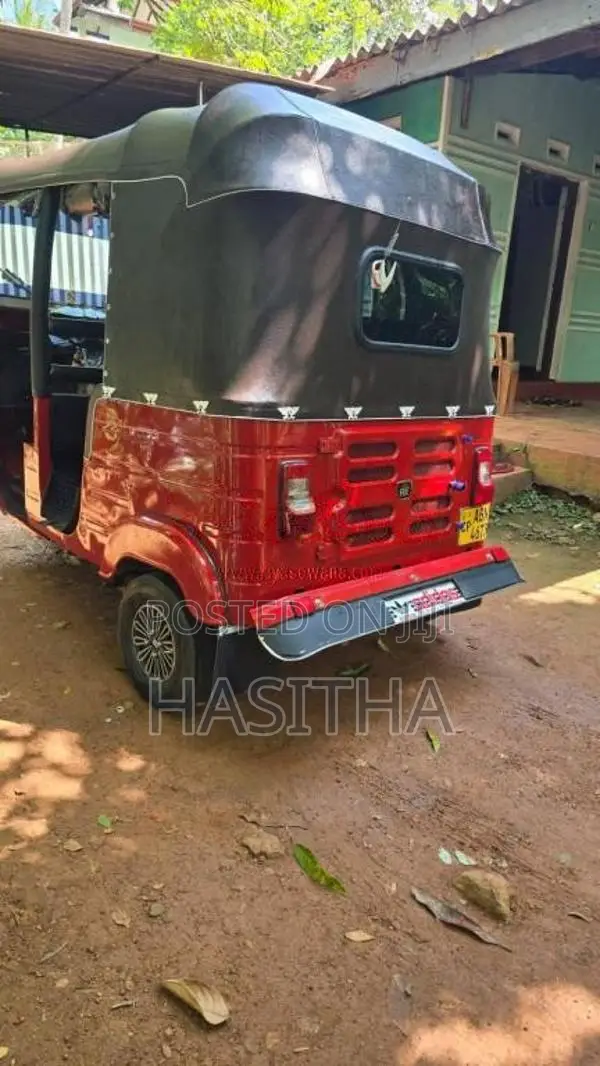 Bajaj Re 2016 Three Wheel (Used)