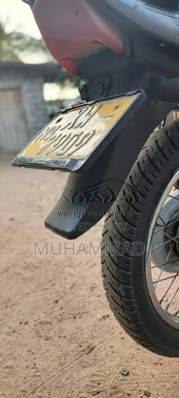 Bajaj CT-100 2012 Motorbike (Used)