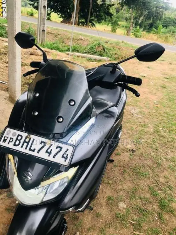 Suzuki BURGMAN 2019 Motorbike (Used)