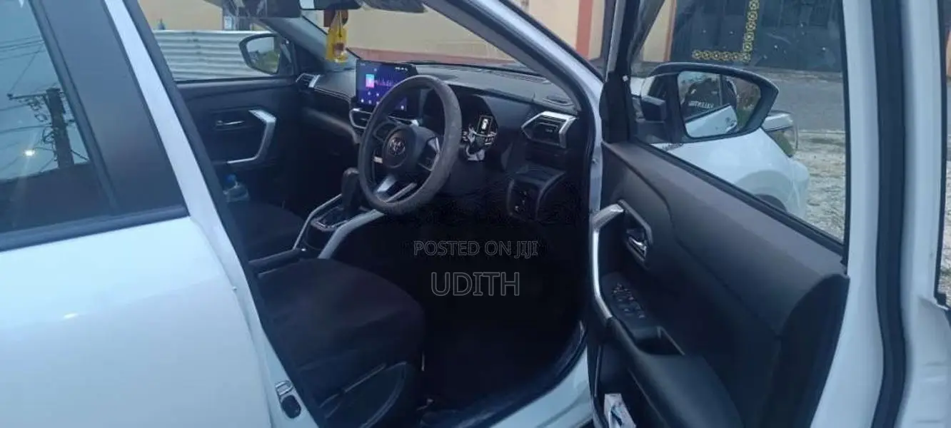 Toyota Raize G Turbo 2025 SUV (Used)