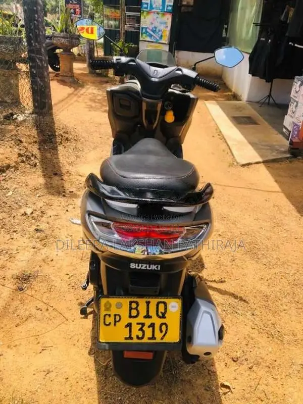 Suzuki BURGMAN 2019 Motorbike (Used)