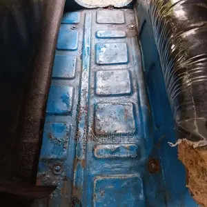 Bajaj RE 2 Stroke 2005 Three Wheel (Used)