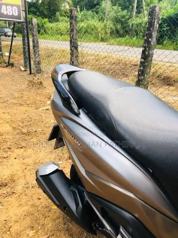 Suzuki BURGMAN 2019 Motorbike (Used)