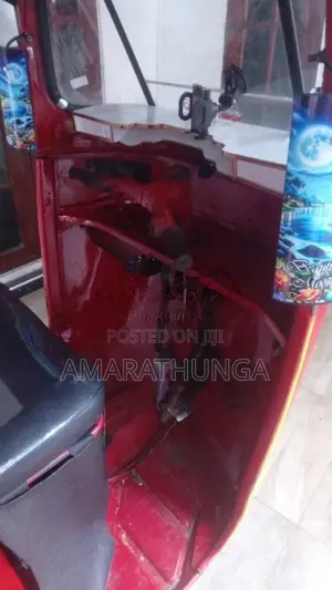Bajaj RE 2003 Three Wheel (Used)