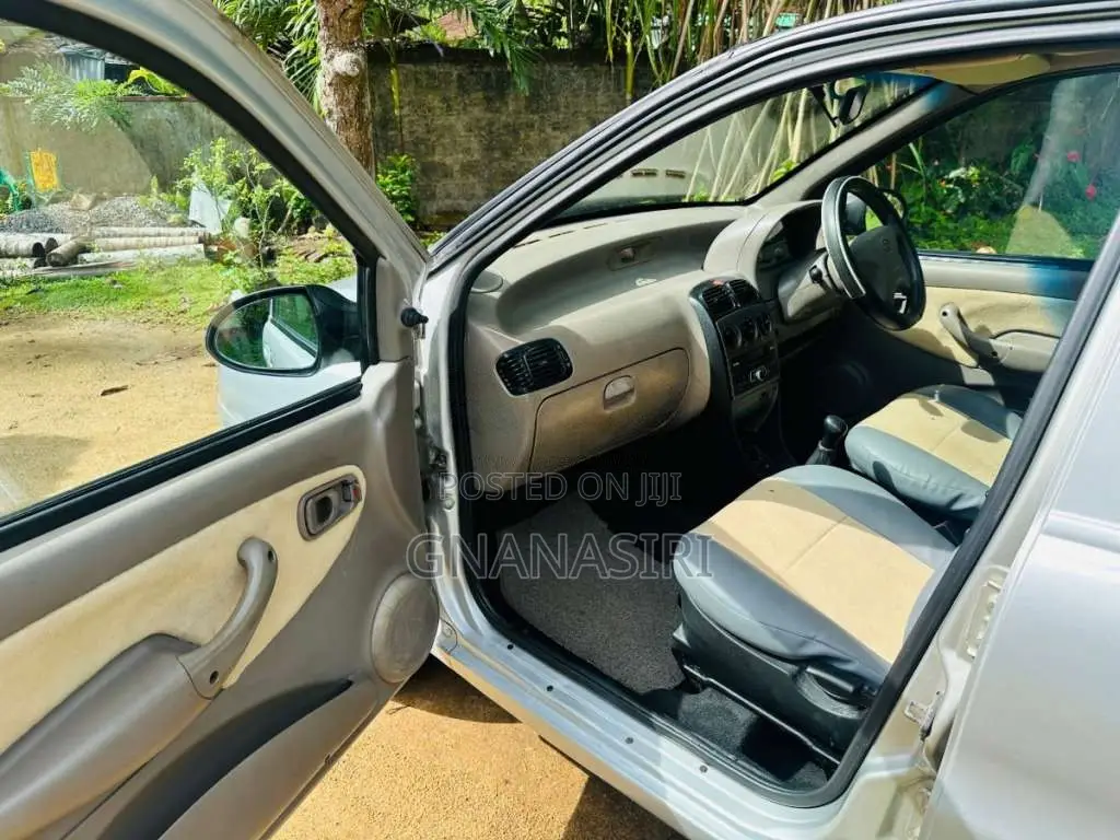 Tata Indica 2015 Car (Used)