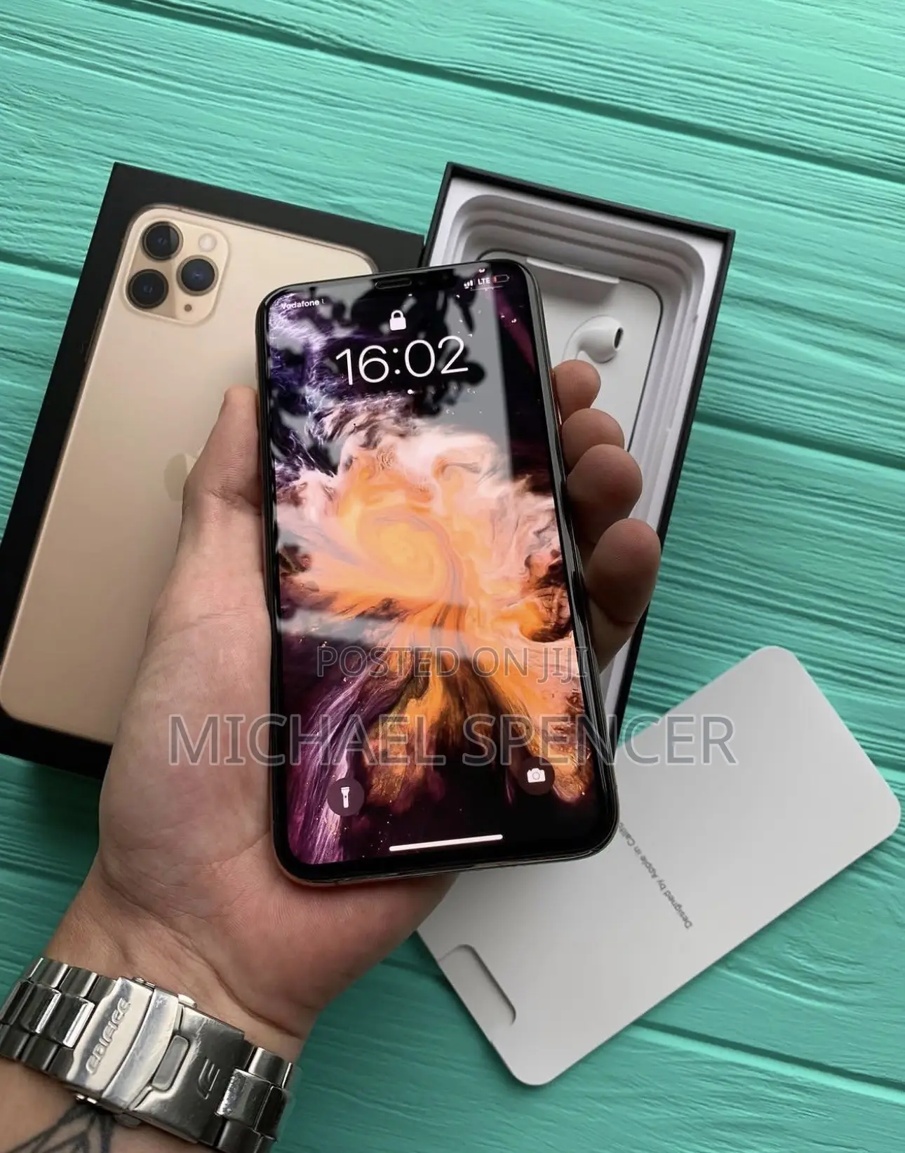 New Apple iPhone 11 Pro Max 256 GB Gold