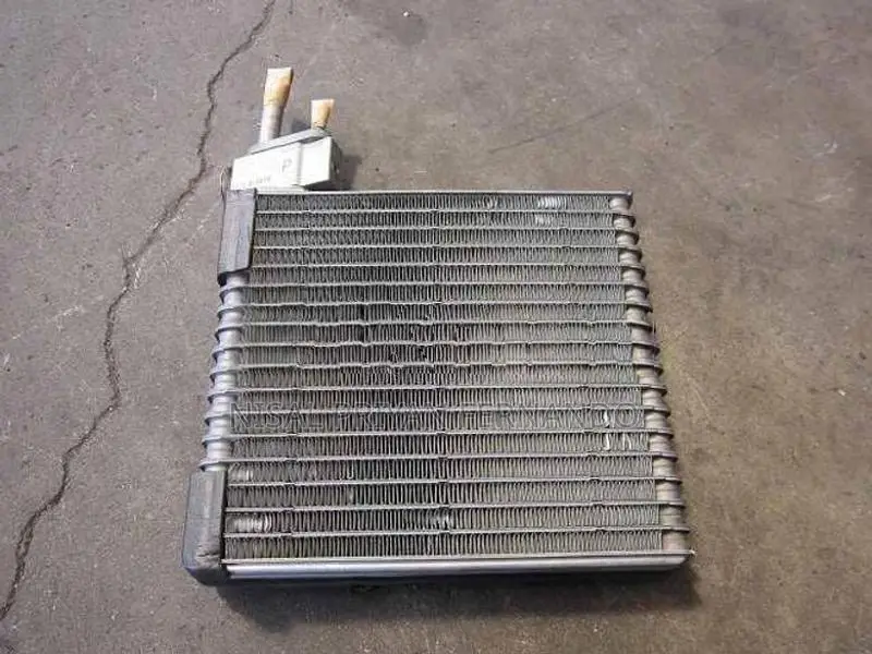 Toyota Vitz SCP10 AC Cooler