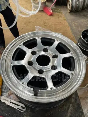 15” Alloy Wheels