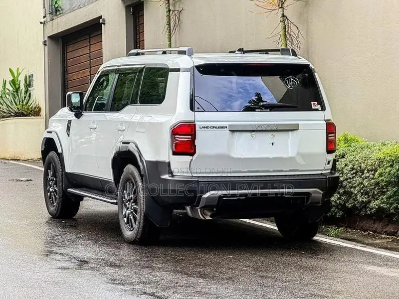 Toyota Land Cruiser 250 VX 2026