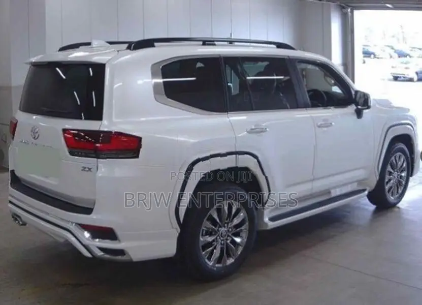 Toyota Land Cruiser Prado LC300ZX 2026