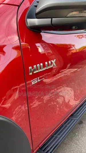 Toyota Hilux Revo Rocco 2.8 2025