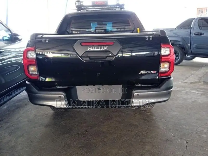 Toyota Hilux ROCCO 2.8 2025
