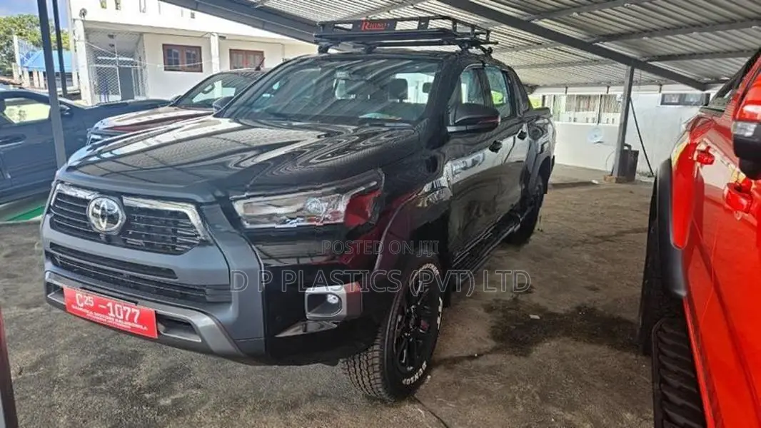 Toyota Hilux Rocco 2.4 2025