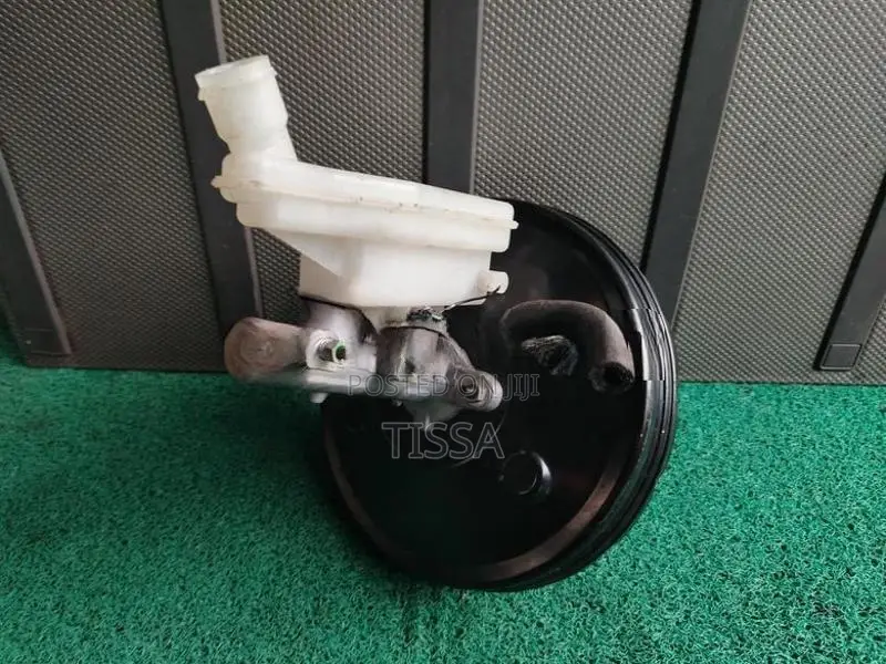 Nissan Tiida Brake Booster