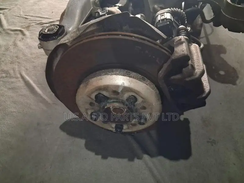 BMW 5 Series 523D Luxury (FW20) 2014 Rear Suspension Set