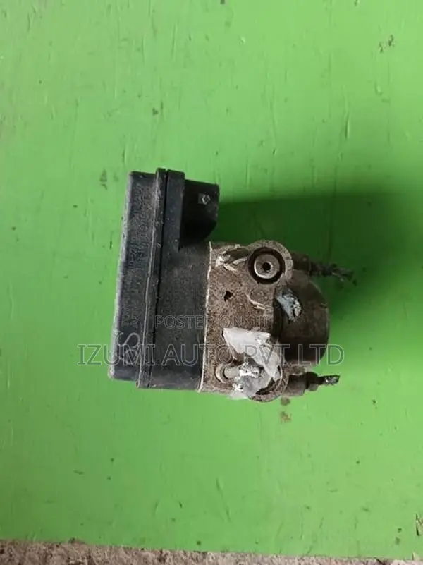 Toyota Vitz KSP90 ABS Pump