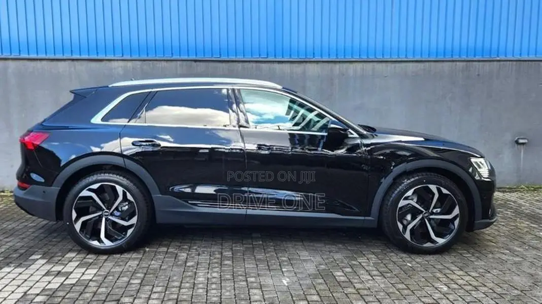 Audi ETRON 50 QUATTRO 2024