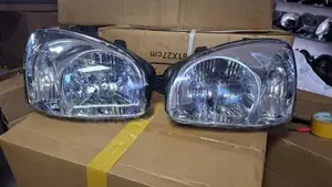 Hyundai SantaFe Santa Fe 2000 Headlight Set