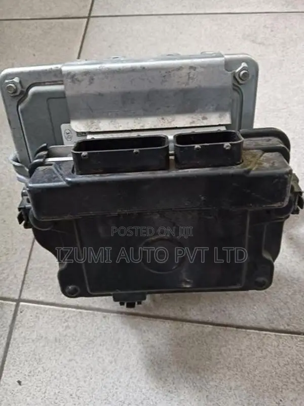 Honda Fit GP5 ECU and Gear Control Unit