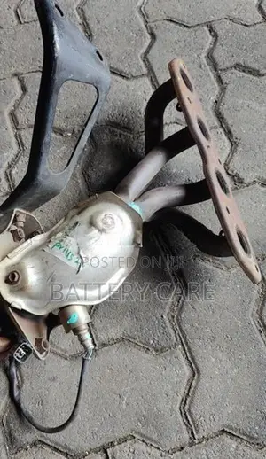 PRIUS 20 MANIFOLD WITH O2 SENSOR