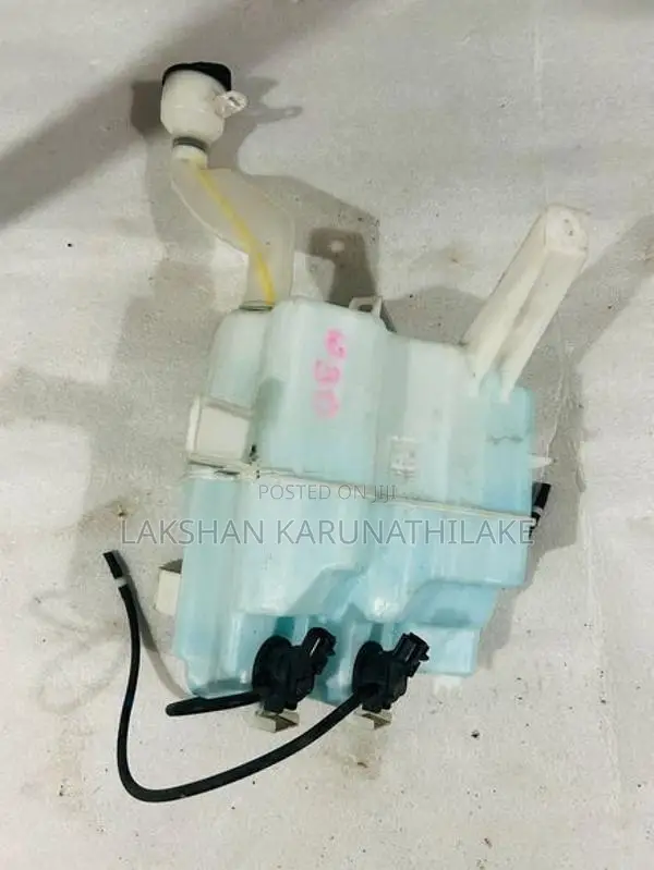 Prius ZVW30 Radiator tank