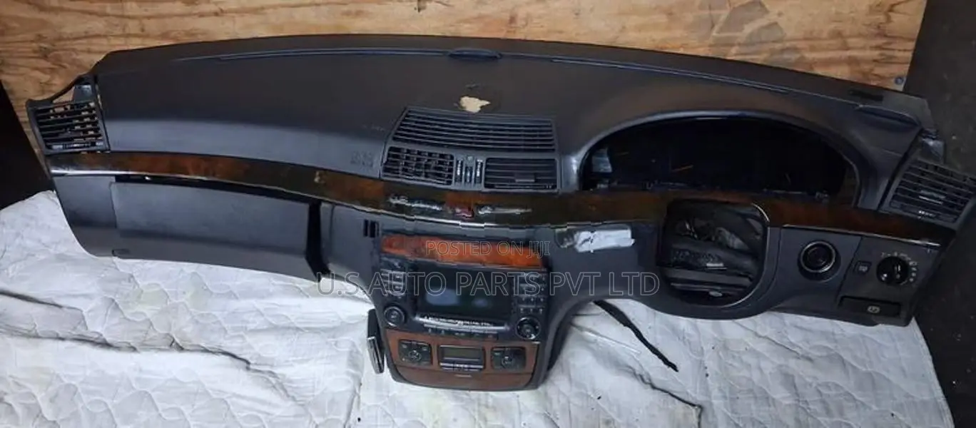 Mercedes Benz S350 (WDB220) Dash Board