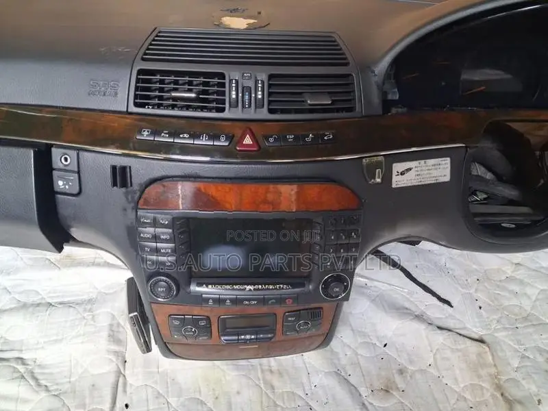 Mercedes Benz S350 (WDB220) Dash Board