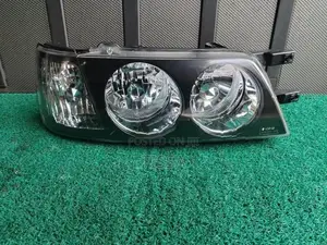 Nissan Bluebird U14 SSS Headlight