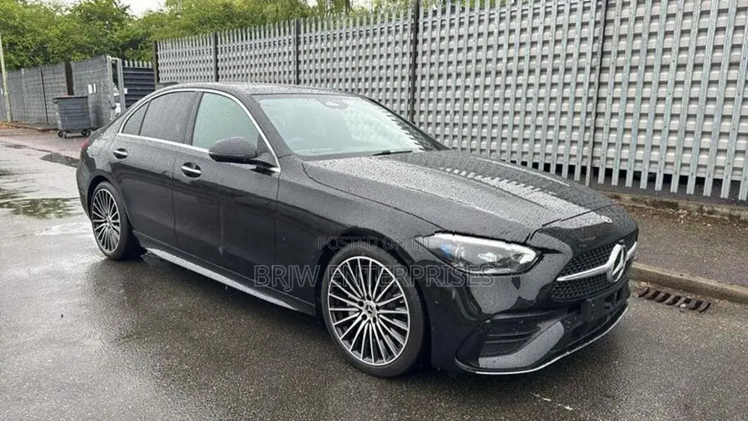 Mercedes Benz C200 AMG Prem plus 2025