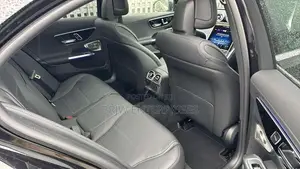Mercedes Benz C200 AMG Prem plus 2025