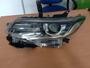 toyota premio headlight