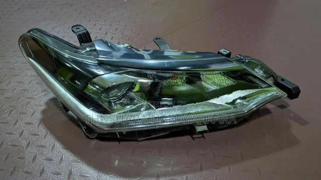 toyota axio 165 head headlight
