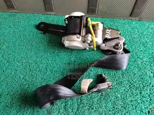 Nissan Primera P12 Seat Belt