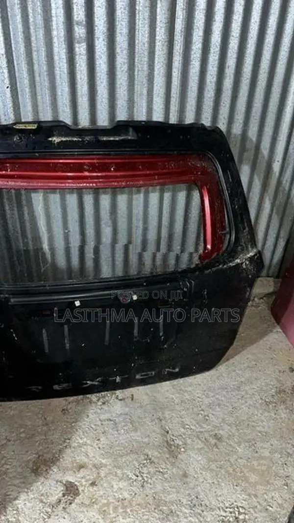 Ssangyong Rexton Dicky Door Panal