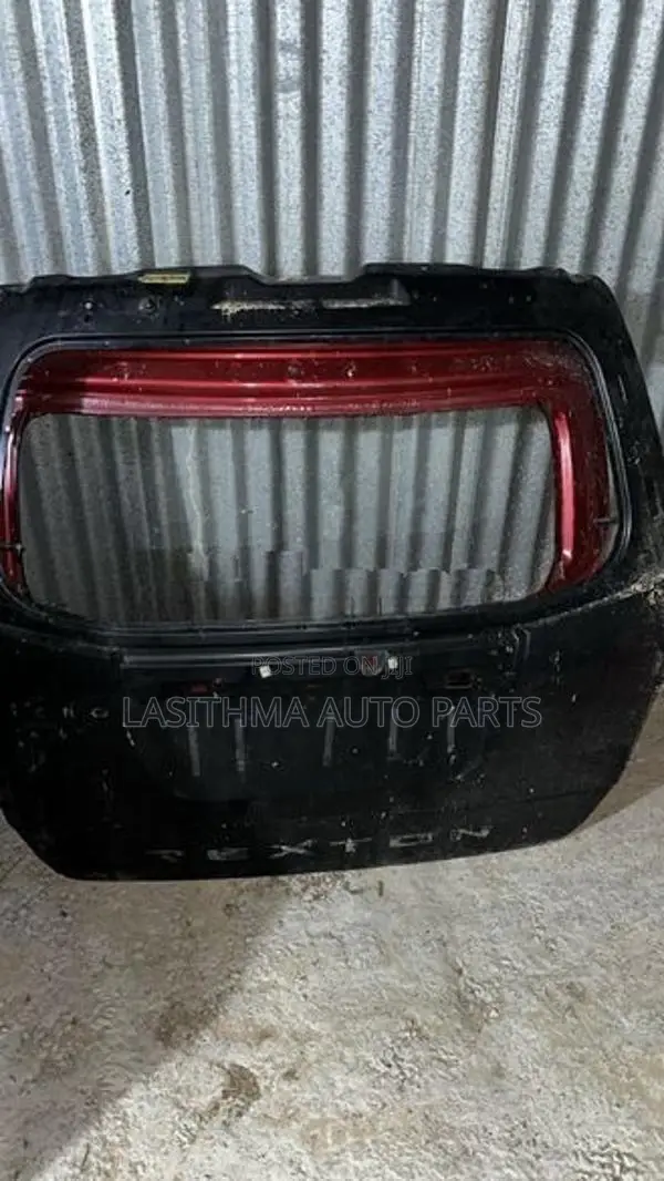 Ssangyong Rexton Dicky Door Panal
