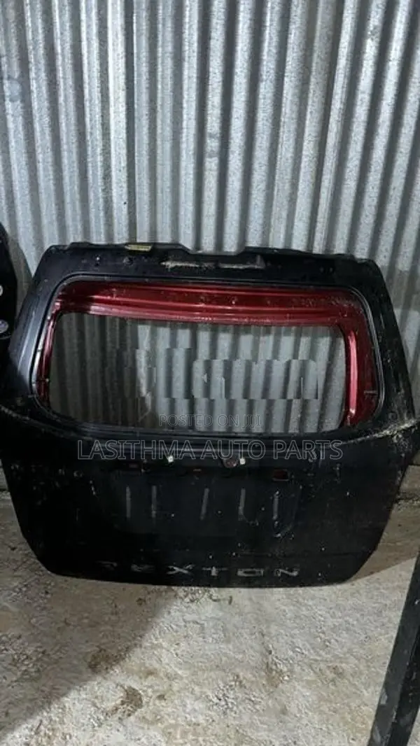 Ssangyong Rexton Dicky Door Panal