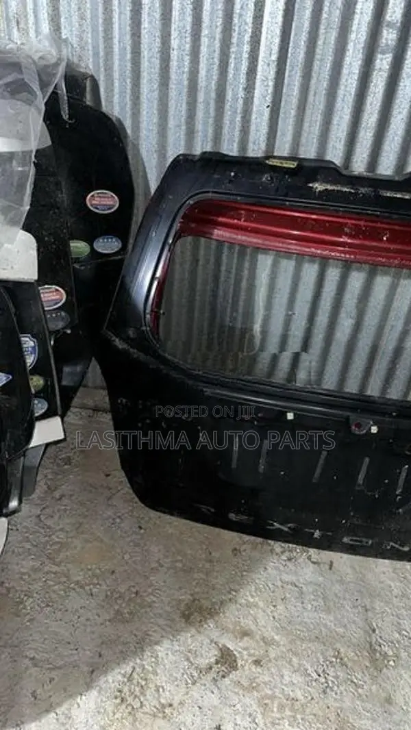 Ssangyong Rexton Dicky Door Panal
