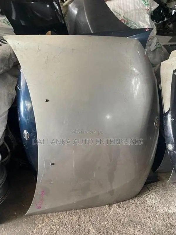 Nissan Sunny N16 Bonnet